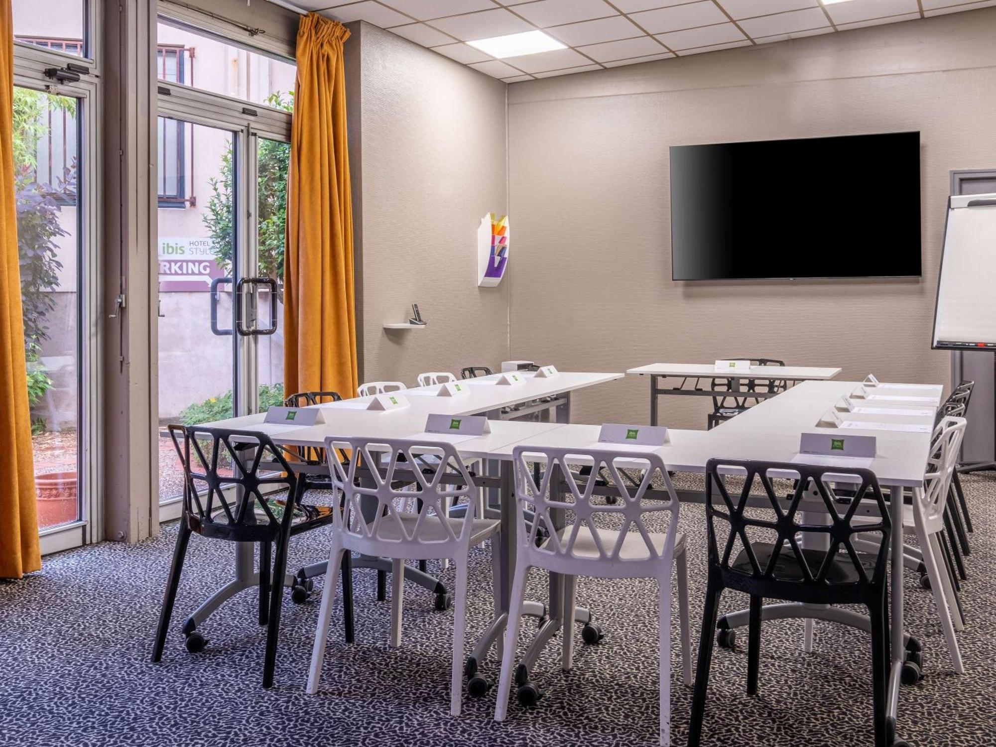 Ibis Styles Blois Centre Gare Otel Dış mekan fotoğraf